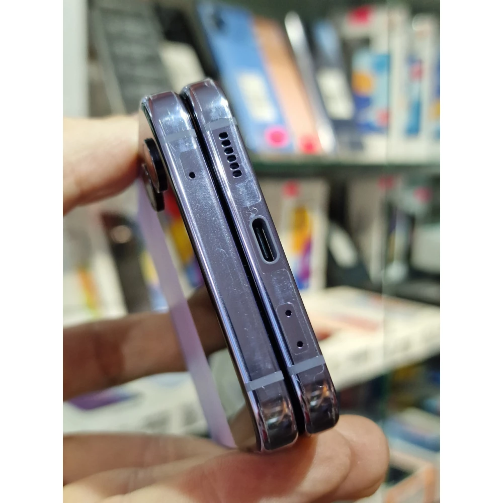 Смартфон Samsung Galaxy Flip4 8/128GB Bora Purple SM-F721BLVP