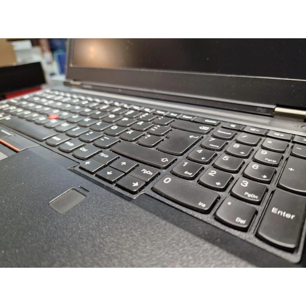 Lenovo ThinkPad P50 15.6“ (1920x1080) Full HD Intel Core i7-6820HQ 8/256 SSD nVidia Quadro 61%/Win 11 Pro