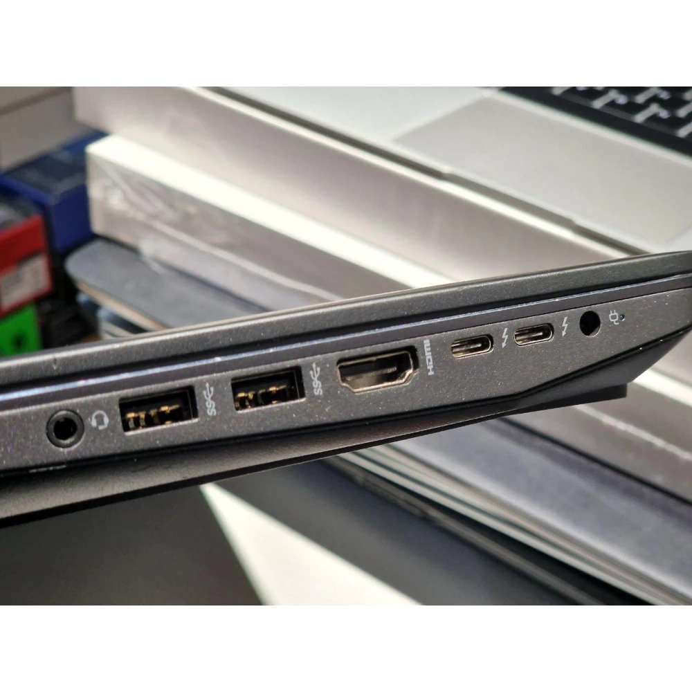 HP ZBook 15 G3 15.6“ (1920x1080) Full HD Intel Xeon E3-1505M V5 8/256 SSD nVidia Quadro Win 11 Pro