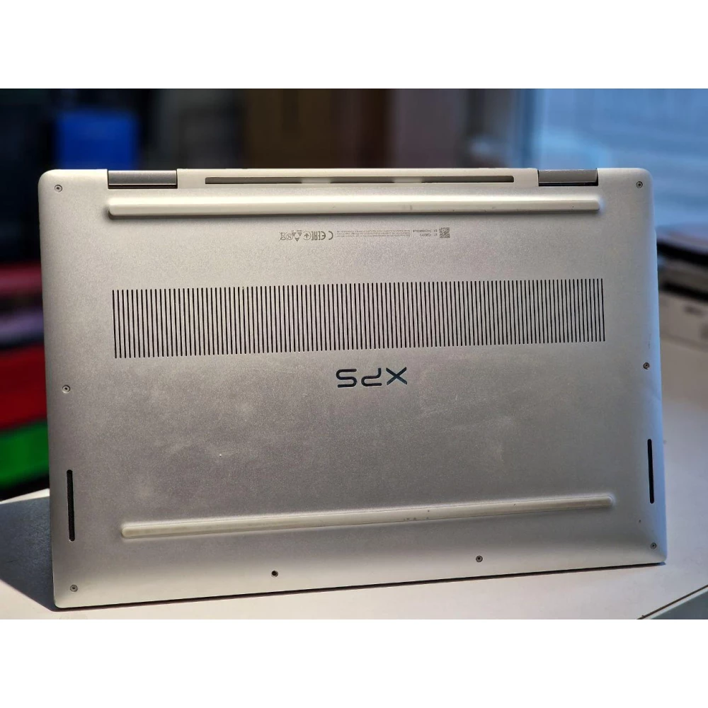Ноутбук трансформер Сенсорный  Dell XPS 15 9575 Silver i7-8705G 8/512