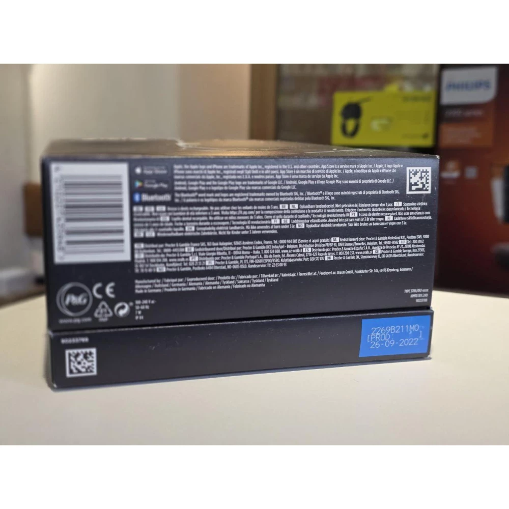 Электрическая зубная щетка Oral-B iO 10 Black (4210201434672)