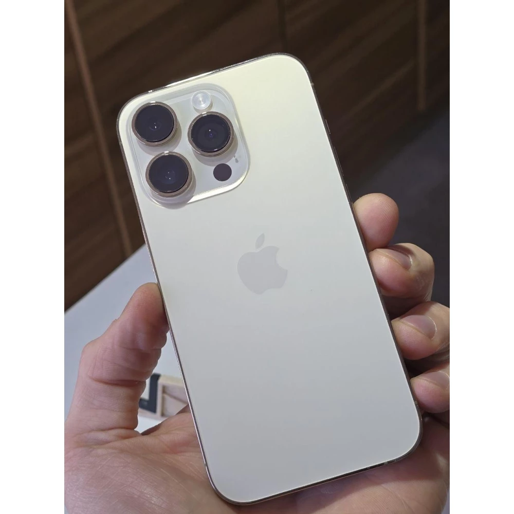 Apple iPhone 14 pro 128 ГБ Gold EU Б/у гарний стан. Заряд батареї 89%