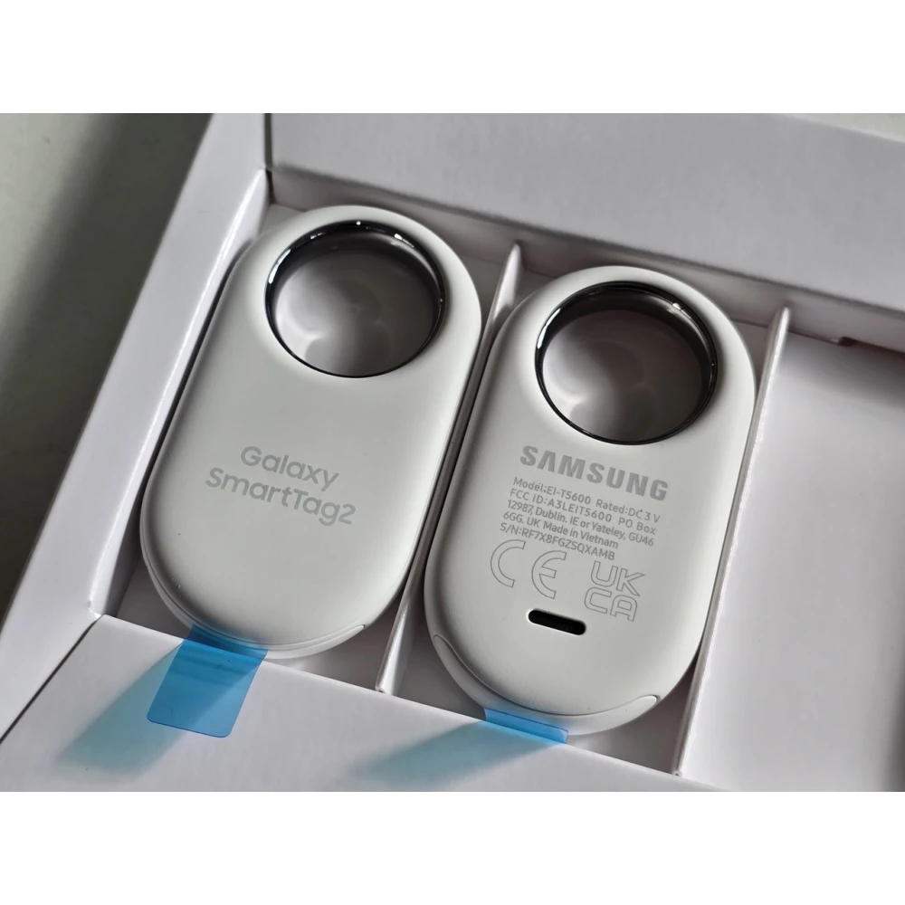 Поисковый брелок Samsung Galaxy SmartTag2 (4 Pack) 2x Black + 2x White (EI-T5600KWEG)