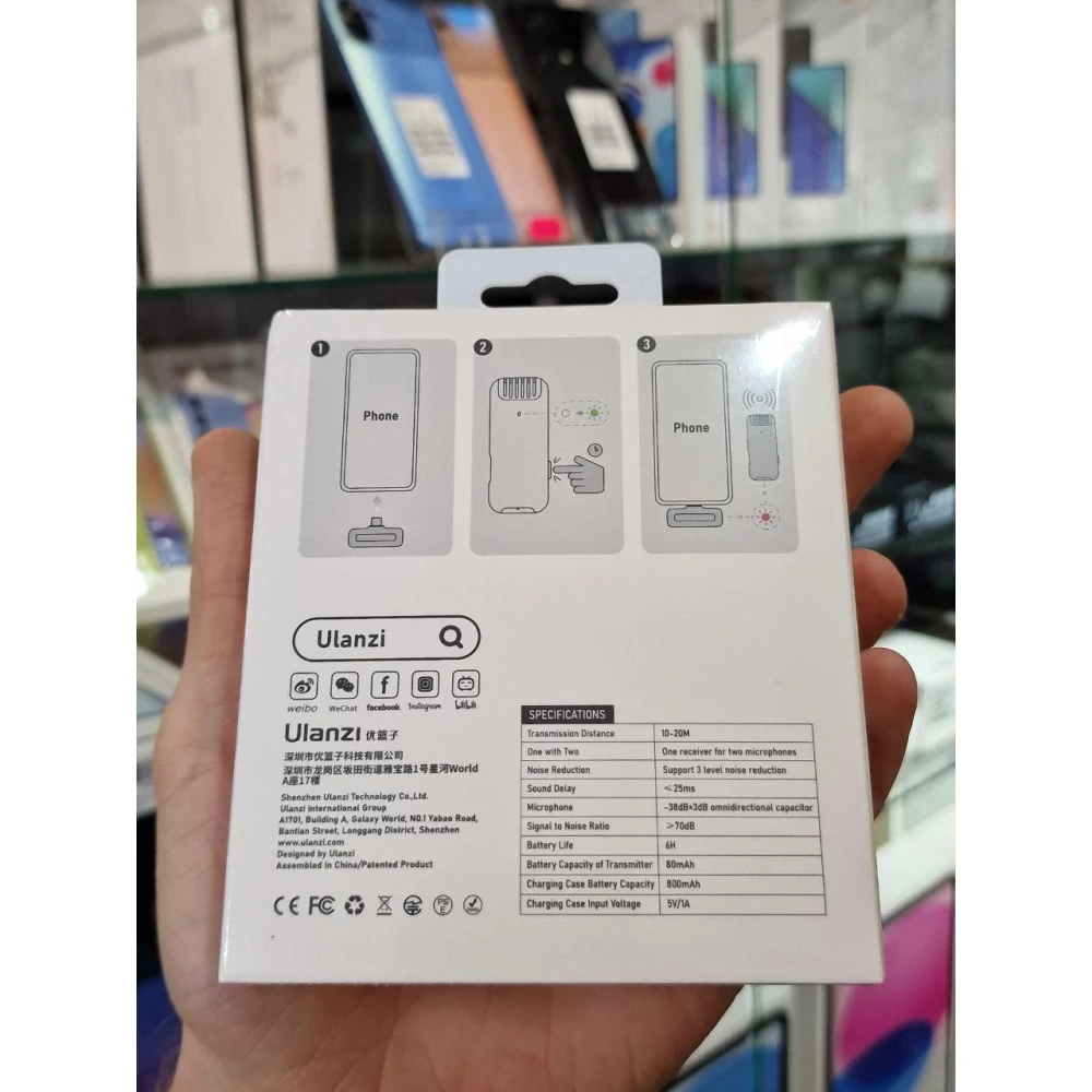 Микрофон петличный беспроводной Ulanzi J12 Черный для телефона iPhone с разъемом Lighting