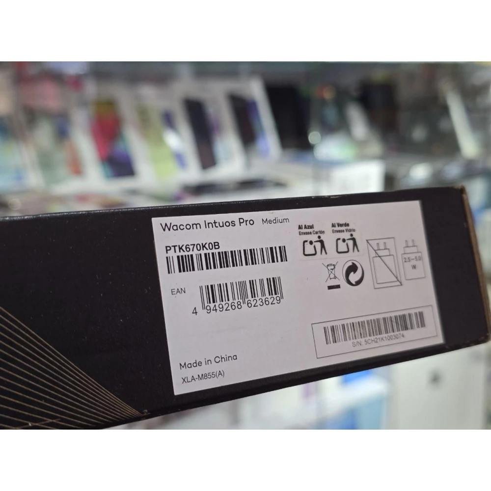 Графичный планшет Wacom Intuos Pro Medium (PTK670K0B) – 2025