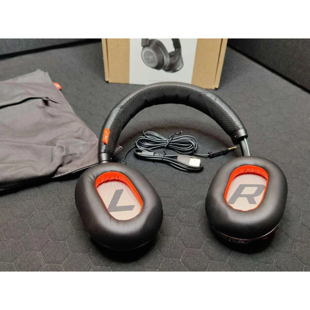 Бездротова гарнітура Plantronics Voyager 8200 UC (Bluetooth) навушники з мікрофоном