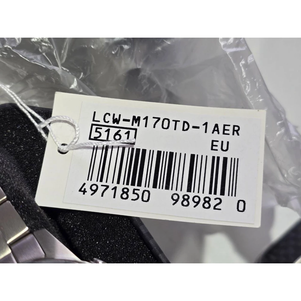 Мужские классические многофункциональные японские часы с эко-приводом CASIO LCW-M170TD-1AER