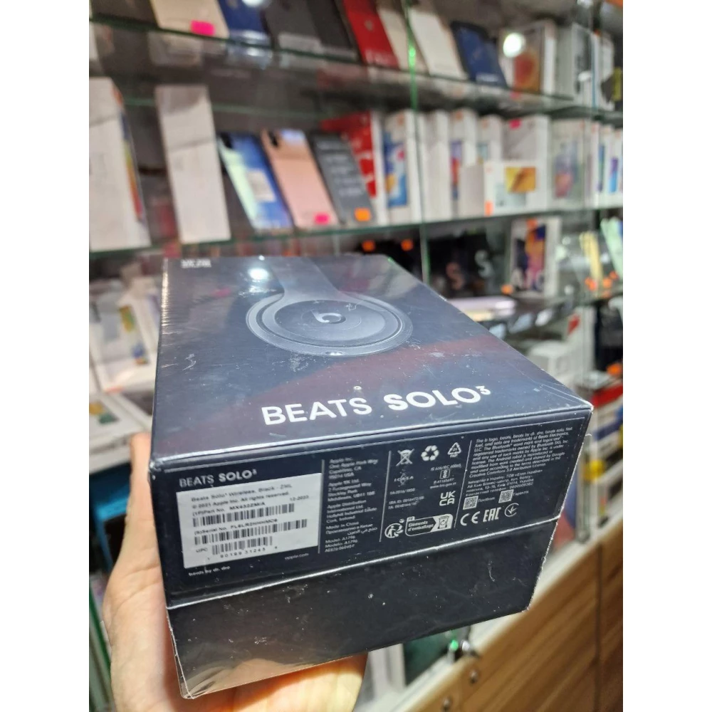 Наушники Beats Solo3 Wireless Headphones - The Beats Icon Collection (Matte Black) MX432ZM/A