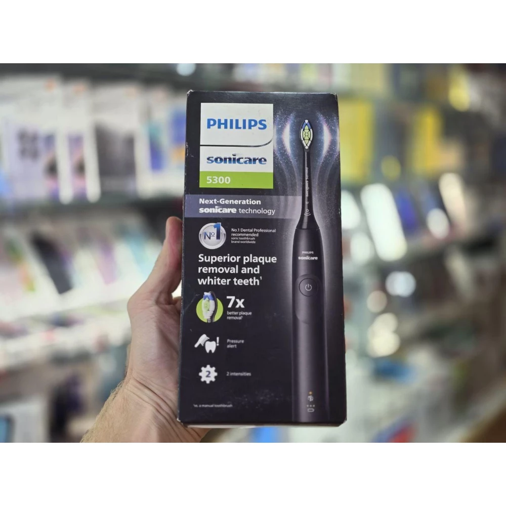 Електрическая зубная щетка Philips Sonicare Series 5300 HX7101/01