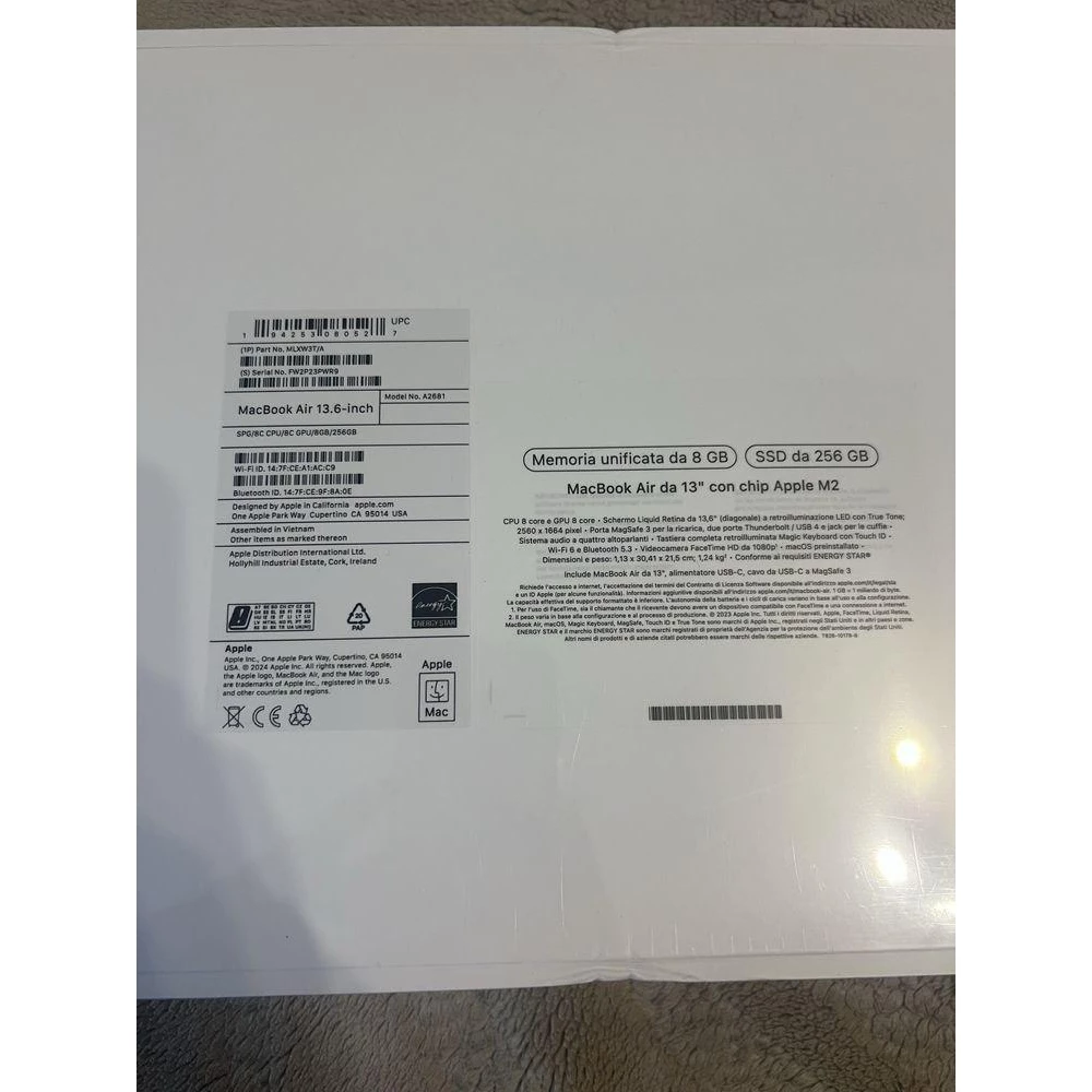 Ноутбук Apple MacBook Air 13“ M2 256GB (MLXW3) Space Grey