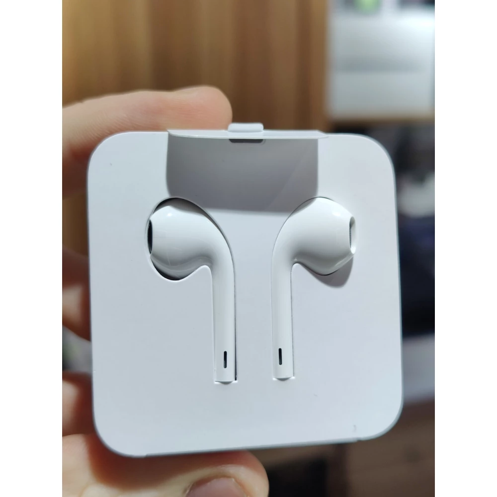 Гарнитура Apple iPod EarPods with Mic Lightning White (MMTN2ZM/A) оригинал