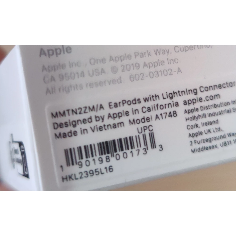 Гарнитура Apple iPod EarPods with Mic Lightning White (MMTN2ZM/A) оригинал