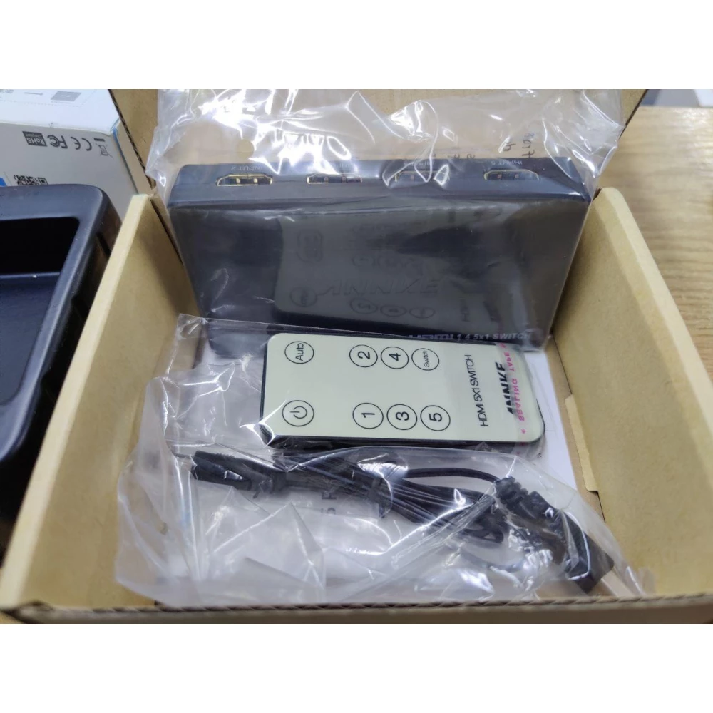 Коммутатор сплиттер ANNKE HDMI 4K 5 портов 5x1 Switcher Splitter Box 4Kx2K  с дистанционным управлением